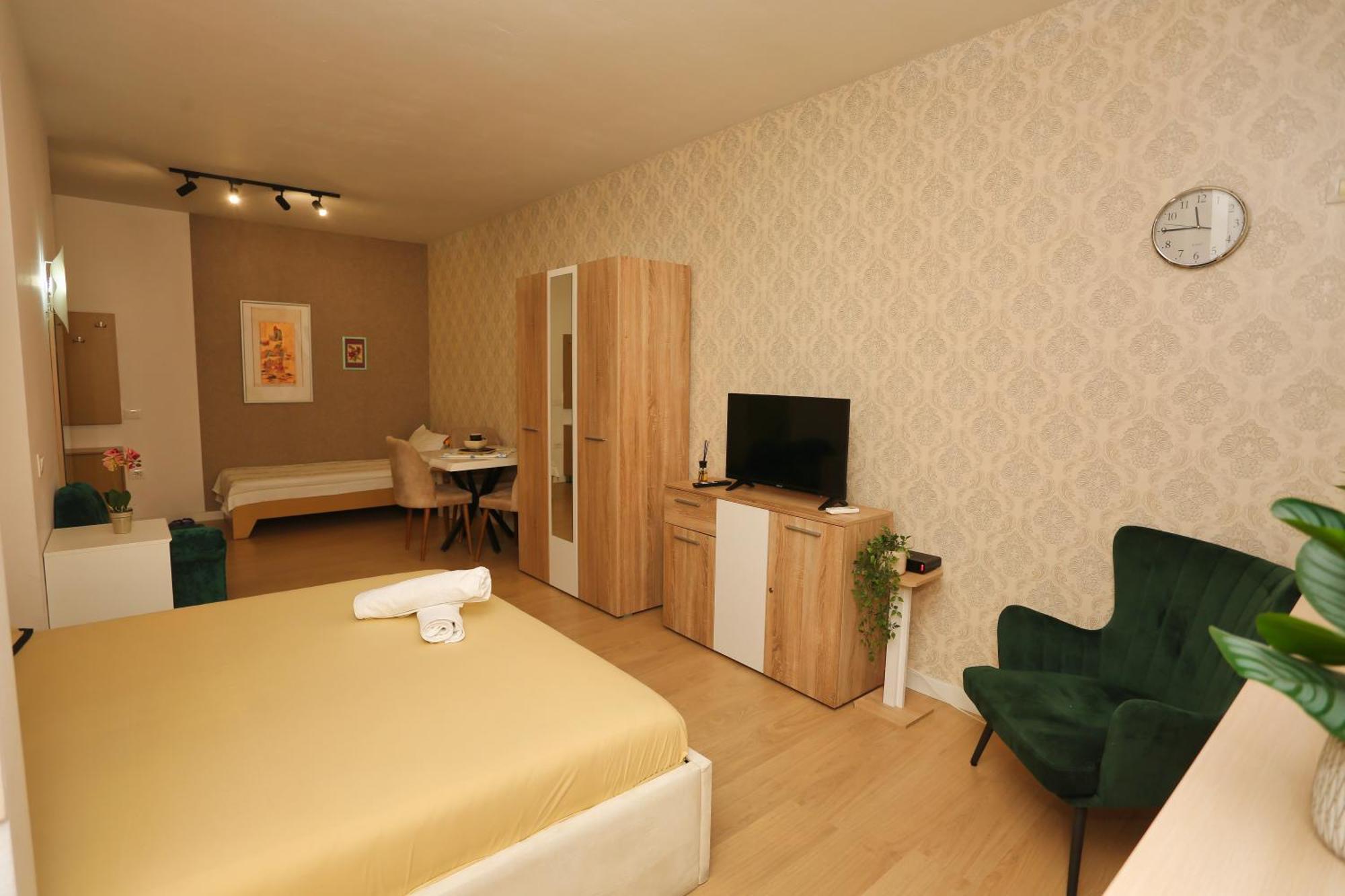 Cozy Apartment Near Square 21 Tirana Camera foto
